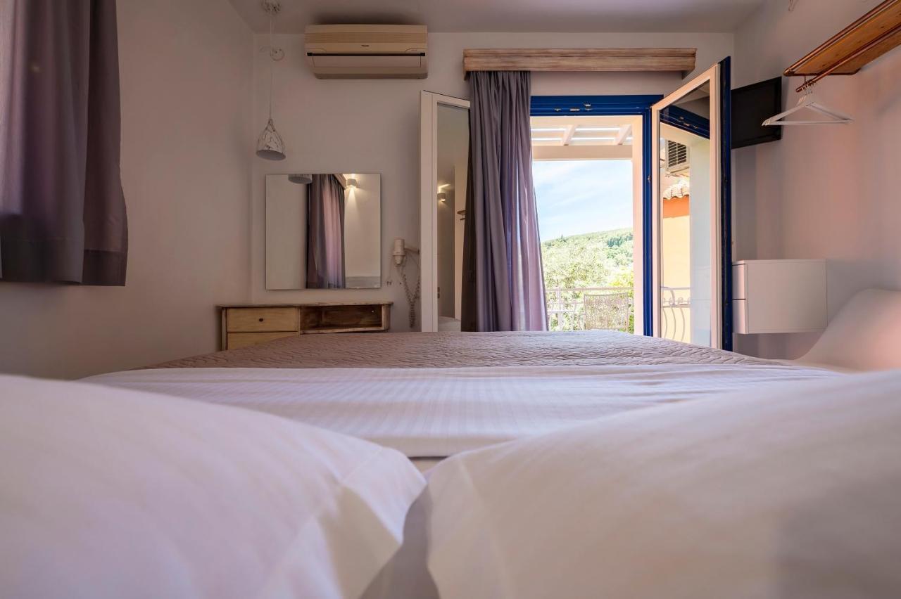 Astra Apartment Parga Bagian luar foto