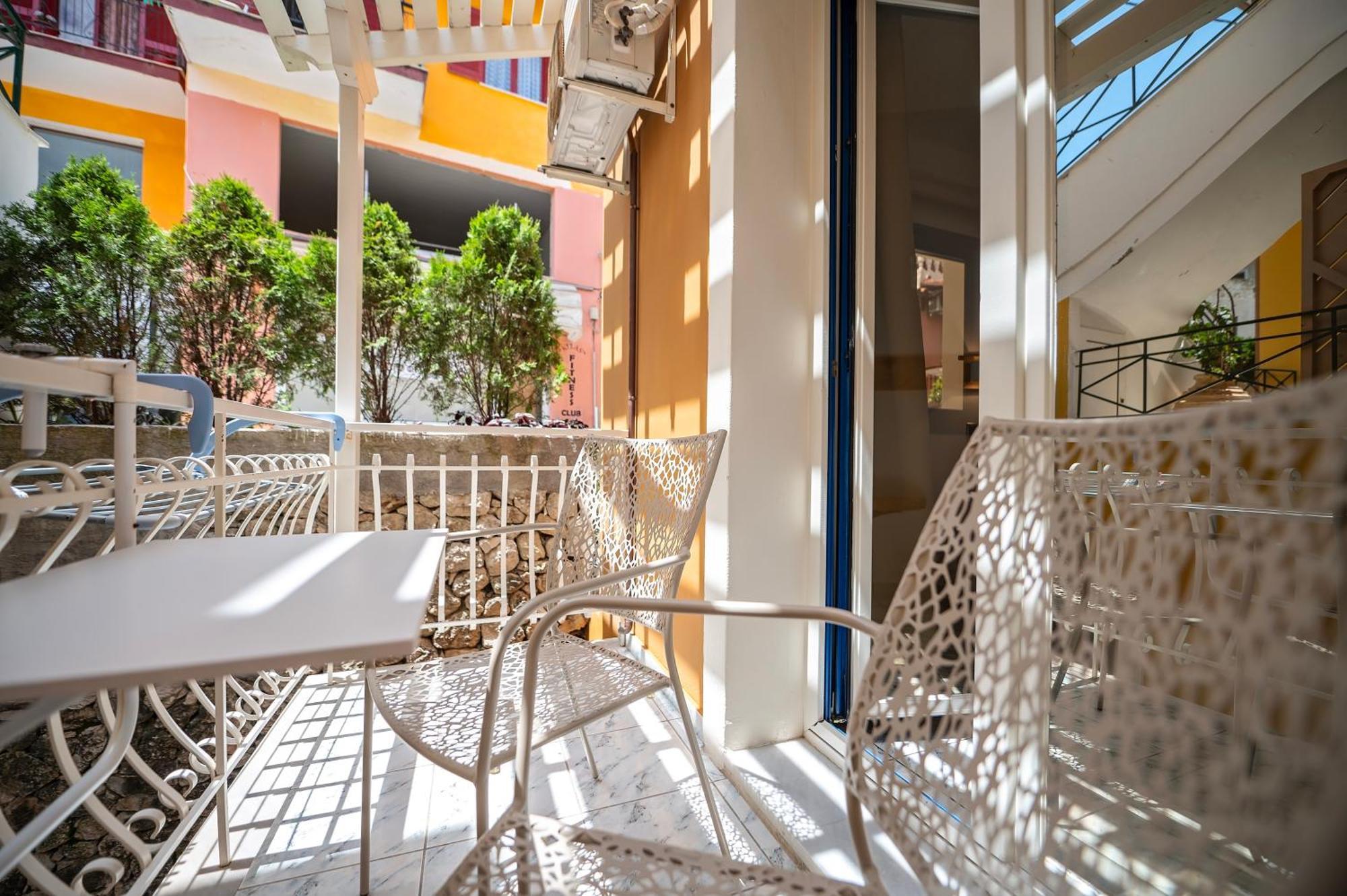 Astra Apartment Parga Bagian luar foto