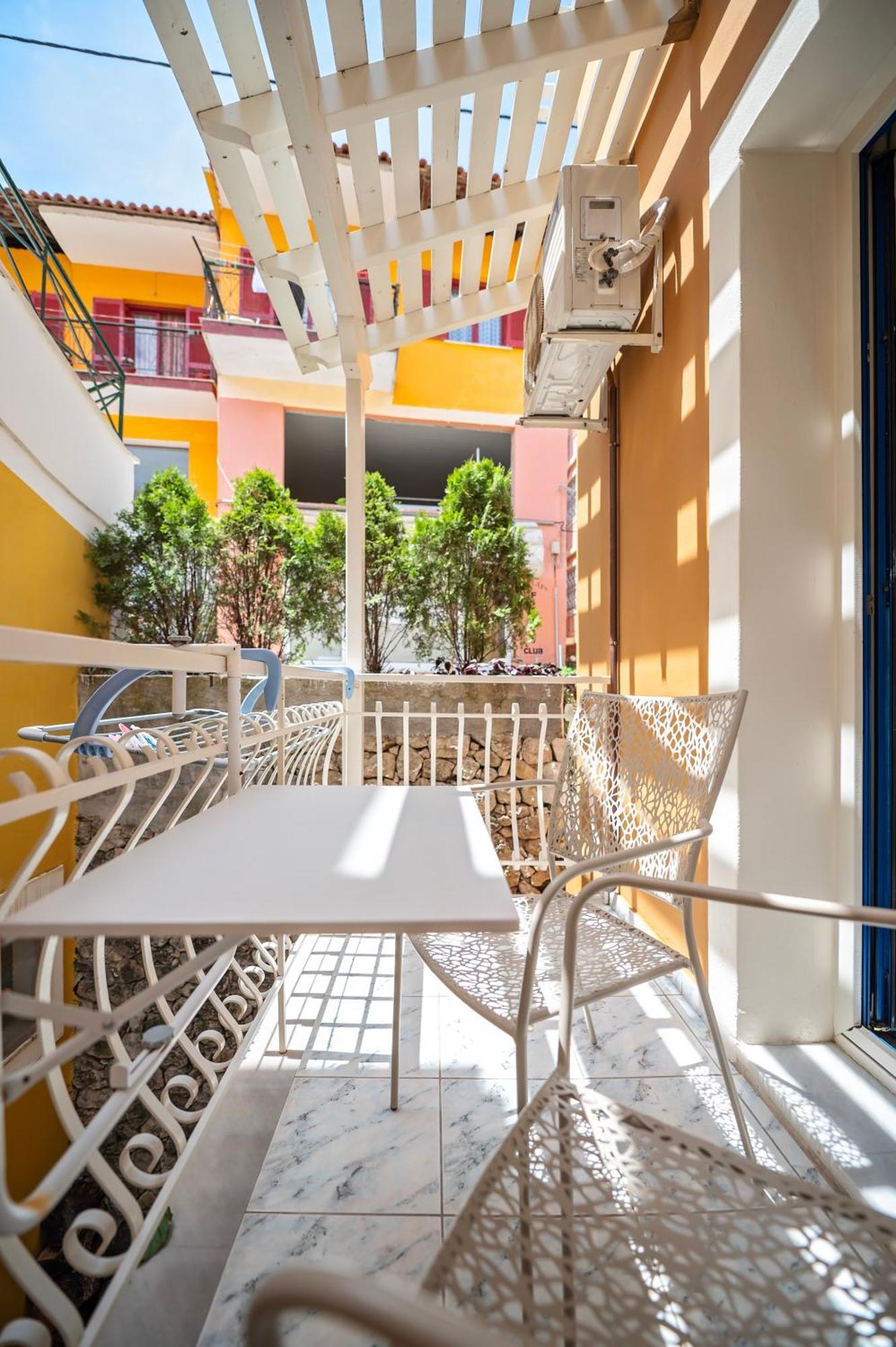 Astra Apartment Parga Bagian luar foto